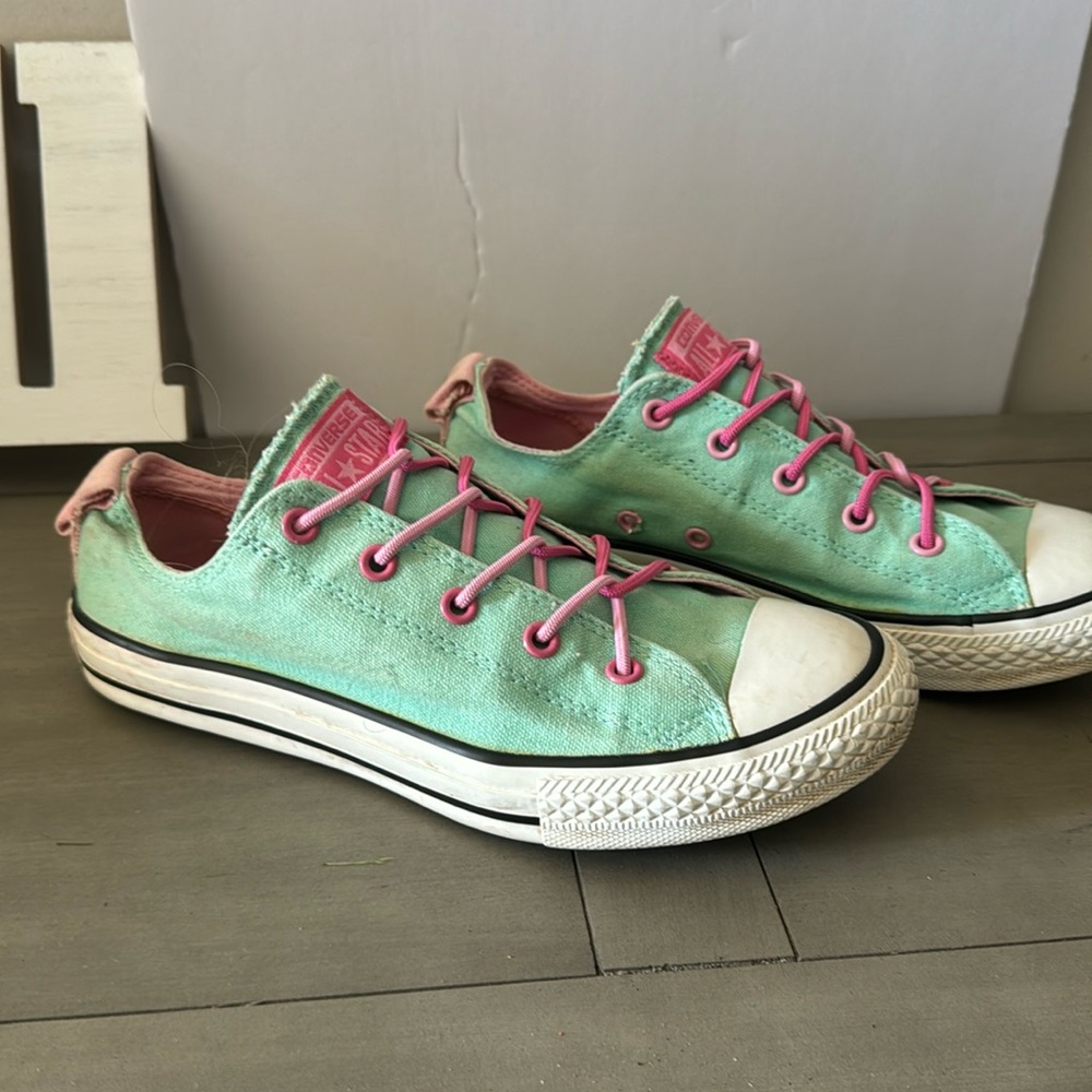 Teal converse